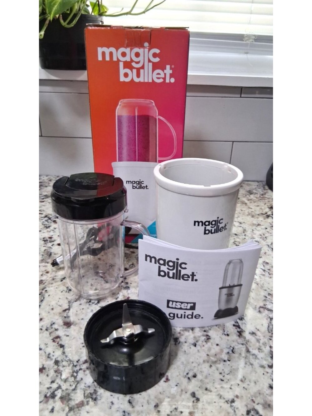 Magic Bullet 4 Piece Personal Blender (Black) Compact Blender. Smoothie